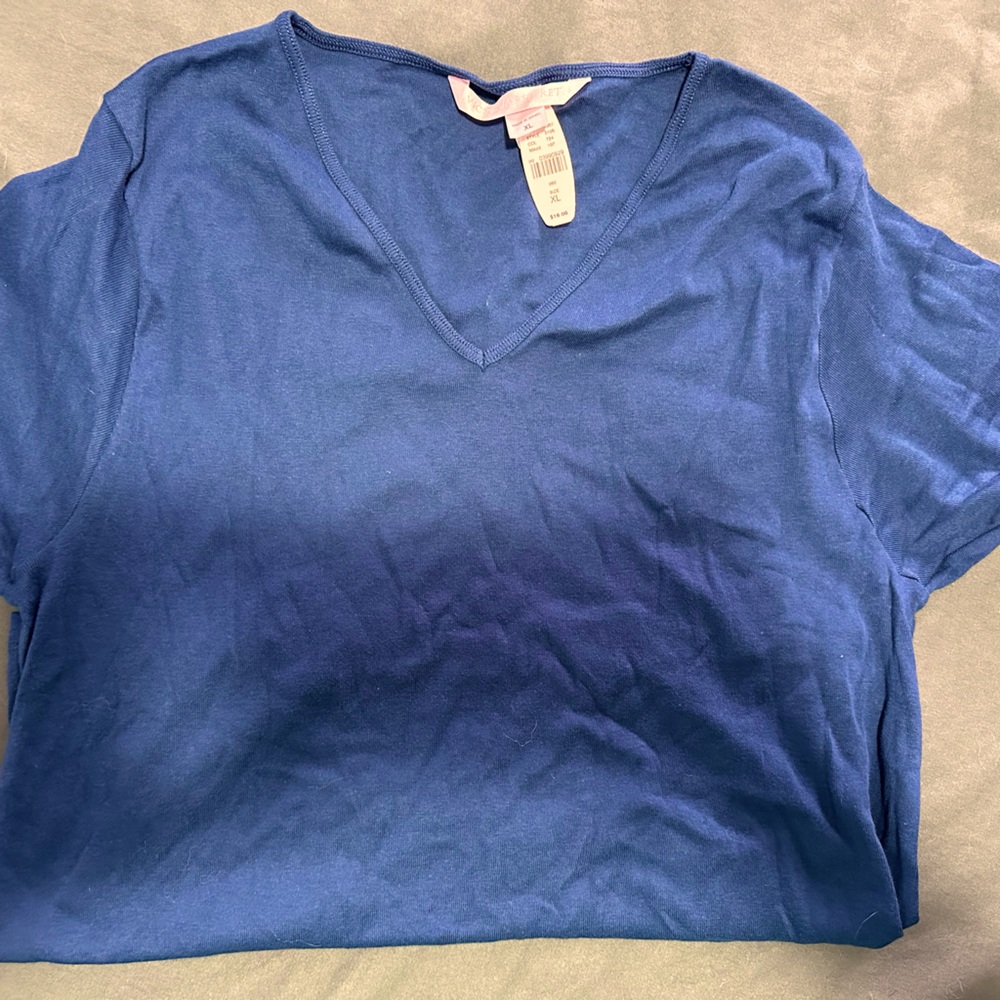 Victoria’s Secret t shirt short sleeve